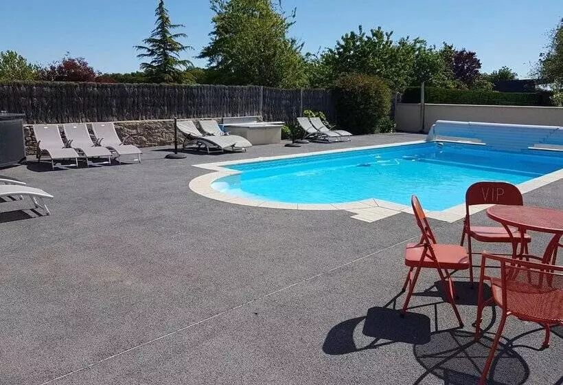 Studios Marie Barrault