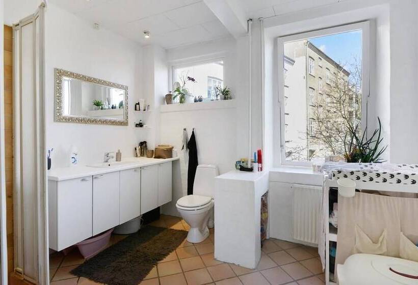 Aalborg Bed And Breakfast