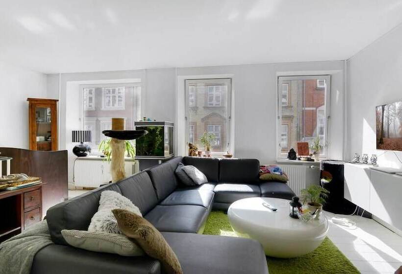 Aalborg Bed And Breakfast