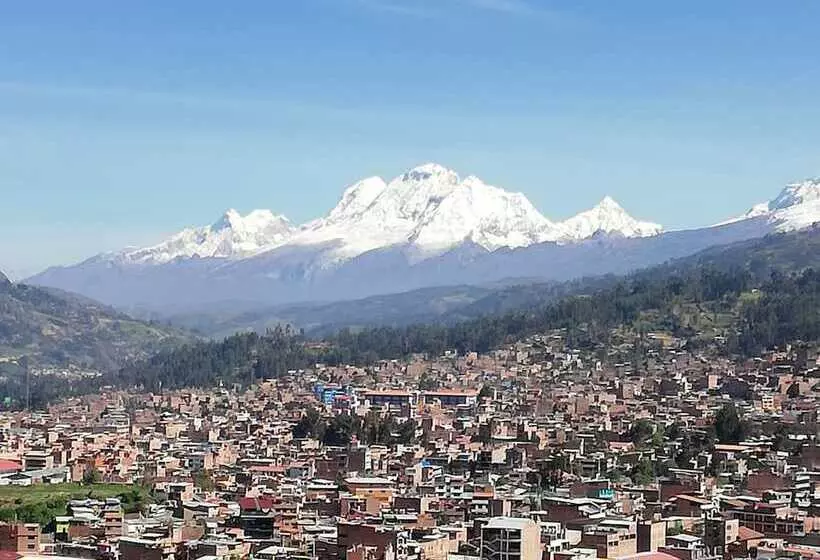 Artesonraju Hostel Huaraz