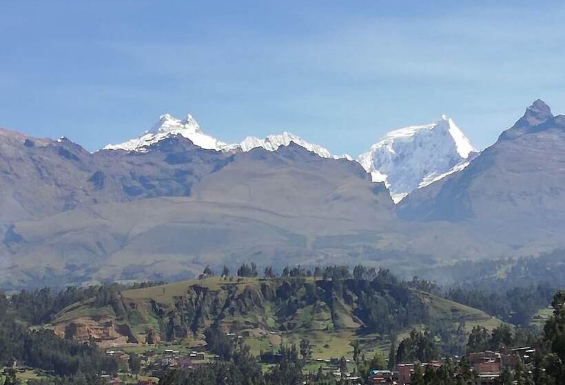 Artesonraju Hostel Huaraz
