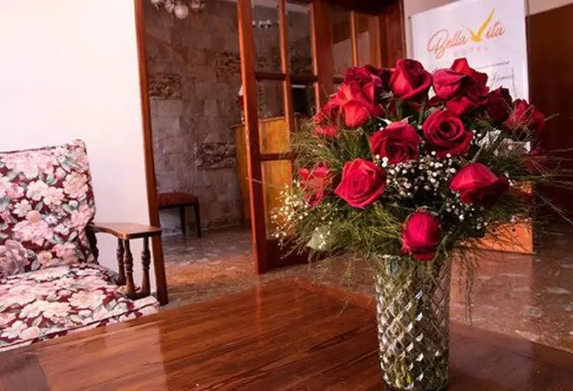 Aamiaismajoitus (B&B) Bella Vita Hotel Boutique Lujan