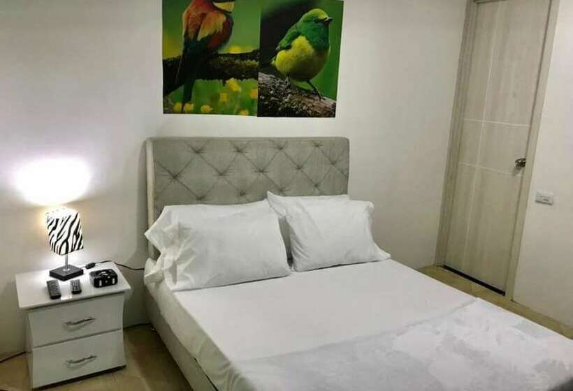 تختخواب و صبحانه Velez Del Campo