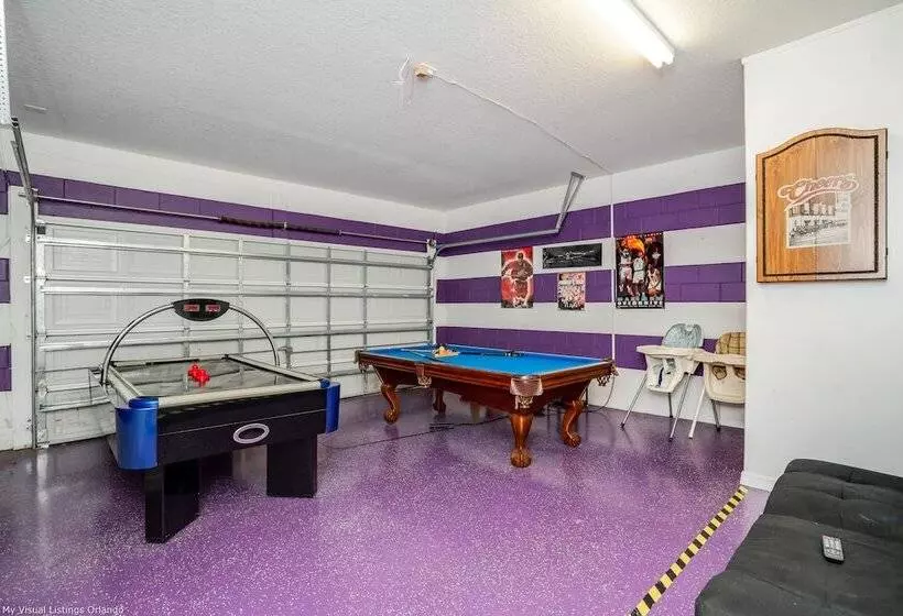 Davenport   6bd/5.5ba Poolhome   #6av216