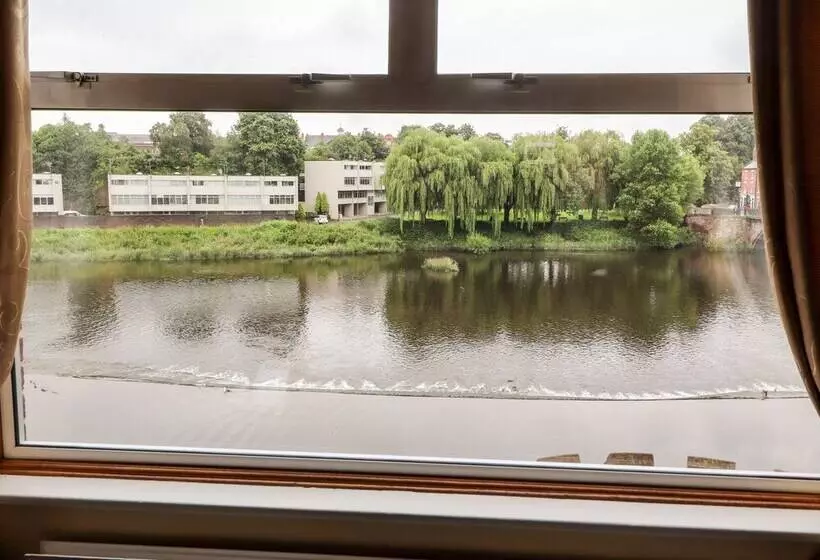 Dee Heights Penthouse