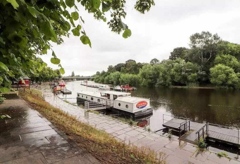 Dee Heights Penthouse