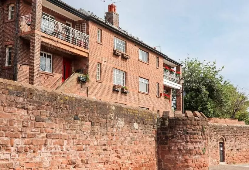 Dee Heights Penthouse