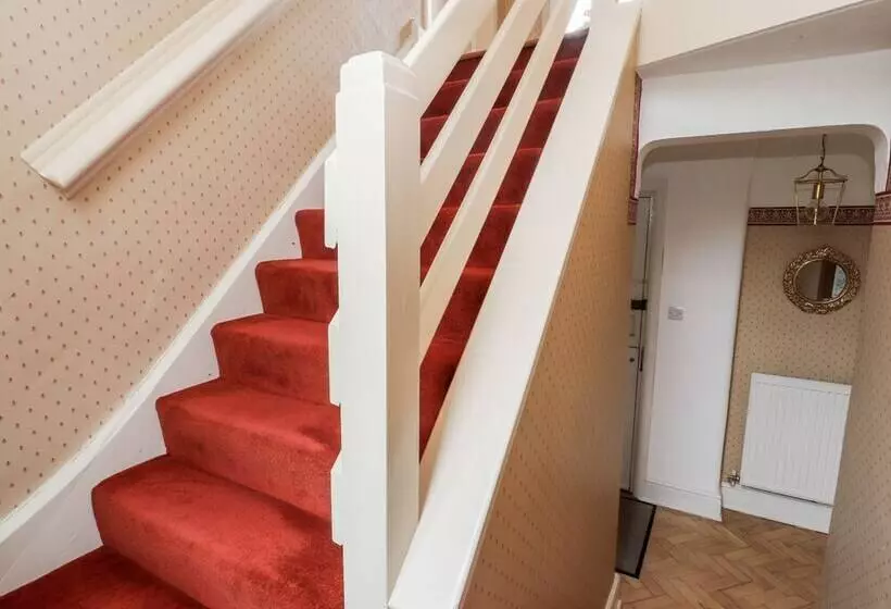 Dee Heights Penthouse