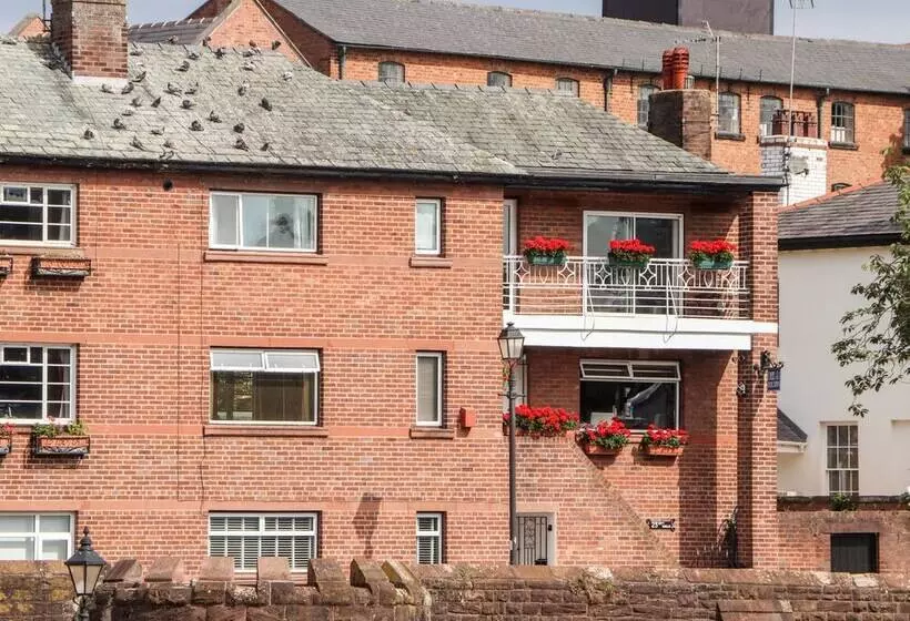 Dee Heights Penthouse