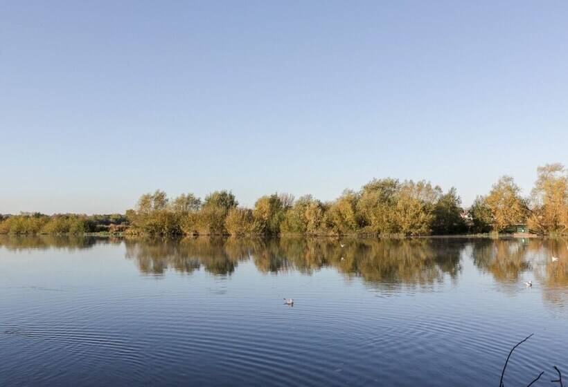 Dee Heights Penthouse