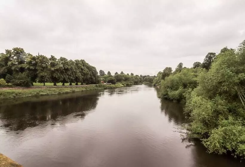 Dee Heights Penthouse