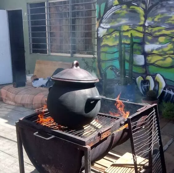 Espacio 420 Hostel