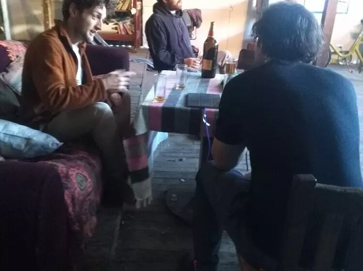 Espacio 420 Hostel