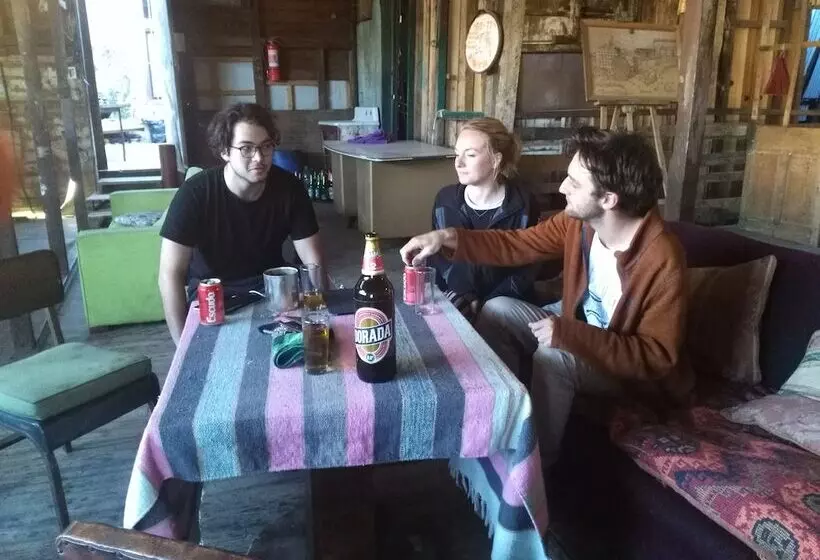 Espacio 420 Hostel