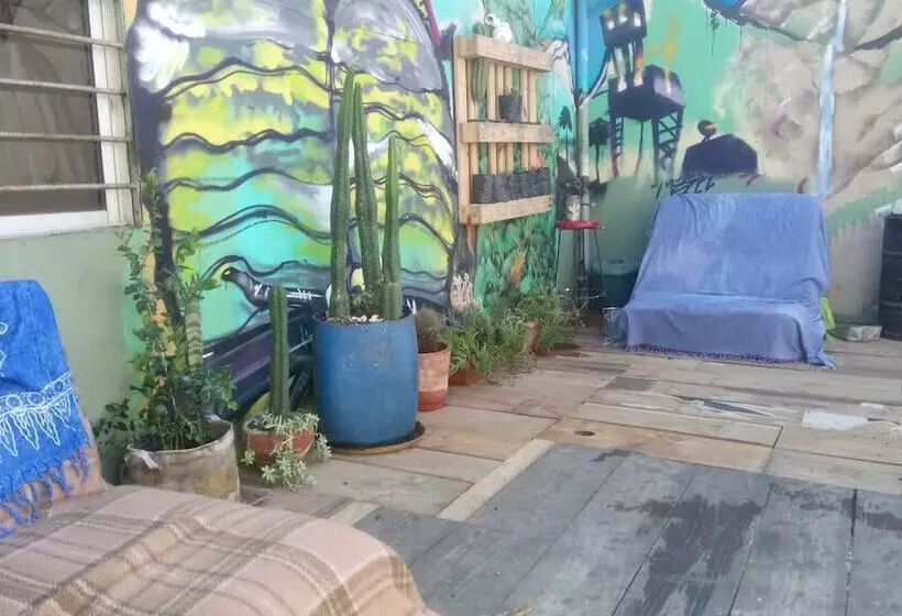 Espacio 420 Hostel