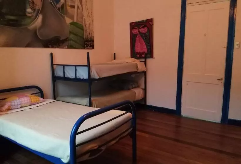 Espacio 420 Hostel