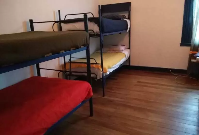 Espacio 420 Hostel