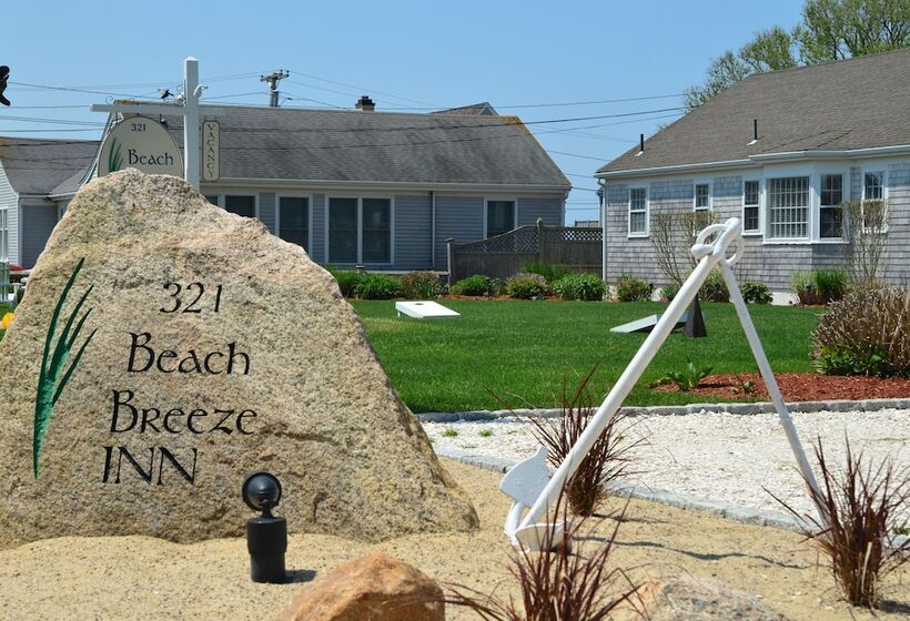 Отель Beach Breeze Inn