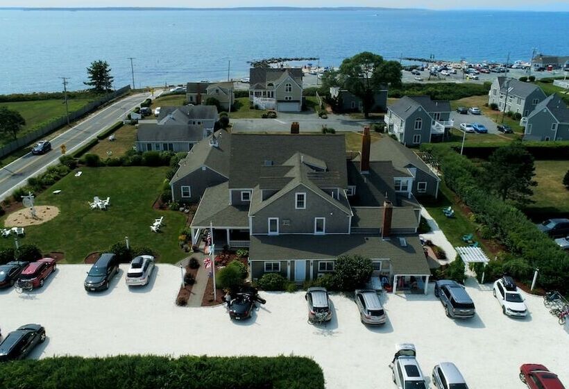 Отель Beach Breeze Inn