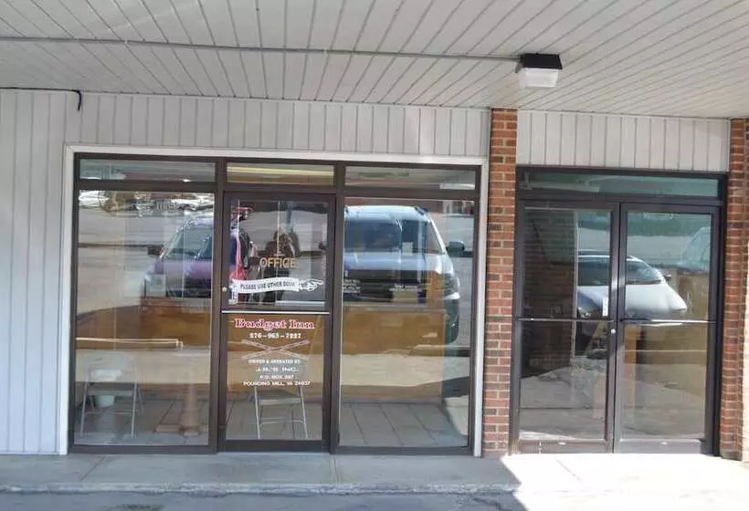 Hotelli Budget Inn Of Claypool Hill