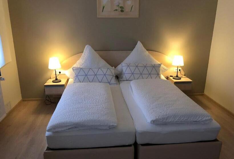 هتل Gambrinus Dutenhofen