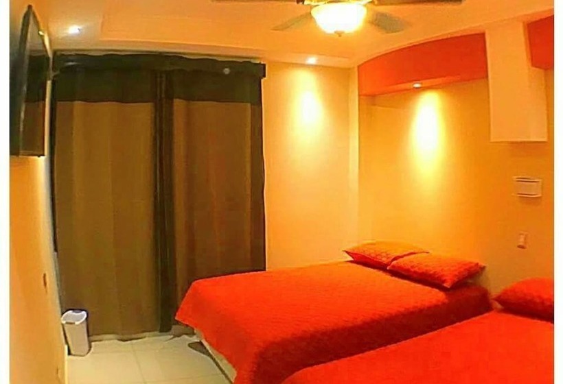 هتل Iv Centenario