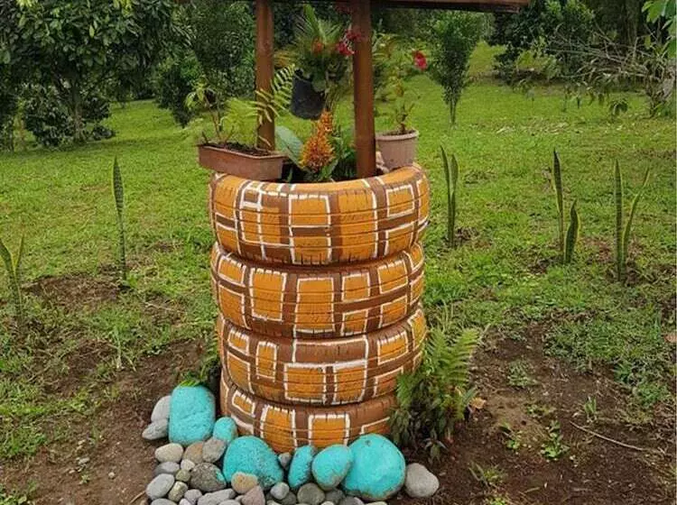 هتل La Estancia De Lilo