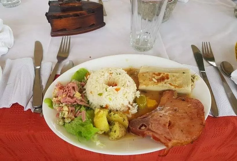 هتل La Estancia De Lilo
