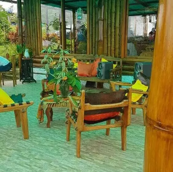 هتل La Estancia De Lilo