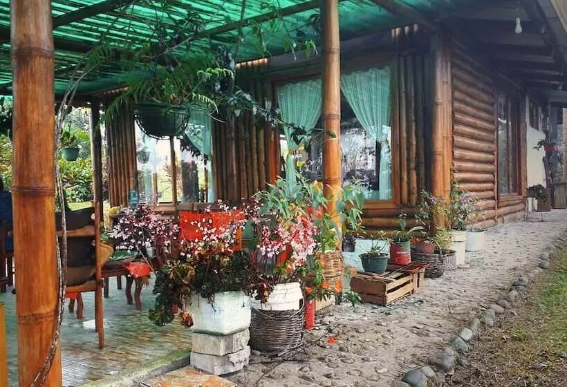 هتل La Estancia De Lilo