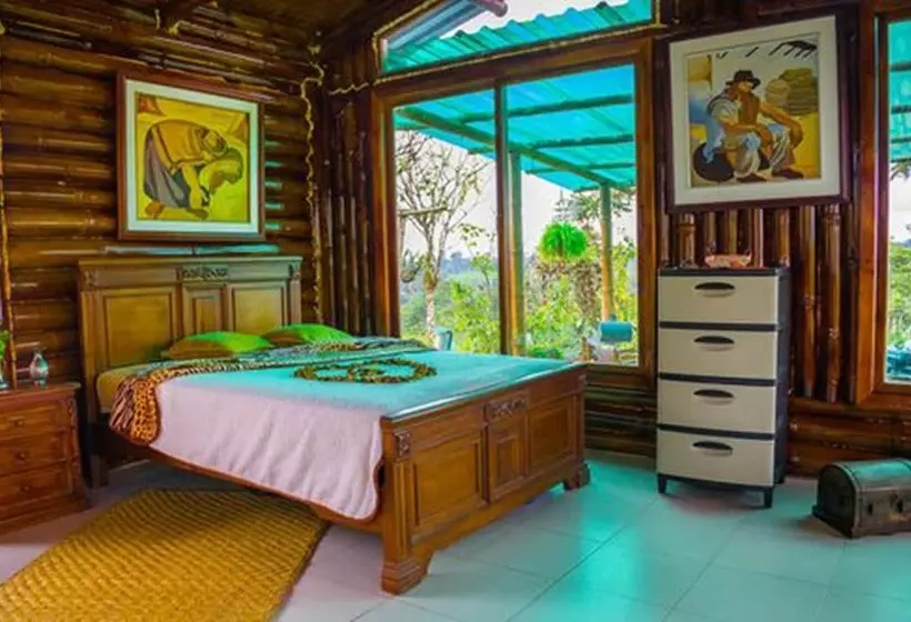 هتل La Estancia De Lilo