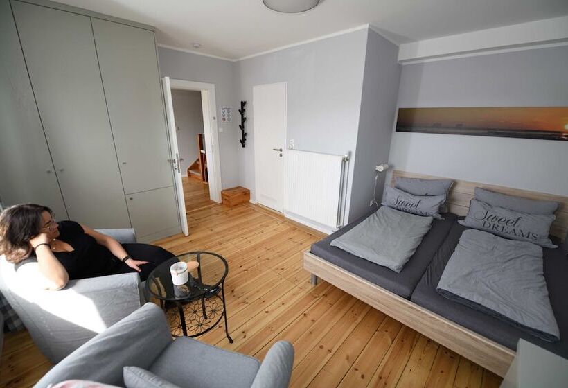 هتل Landhaus Dircks