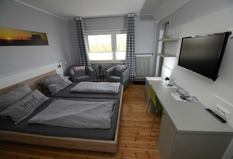 هتل Landhaus Dircks