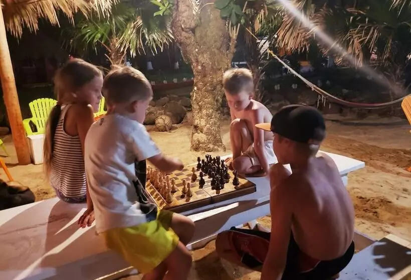 Hotelli Paraiso Beach