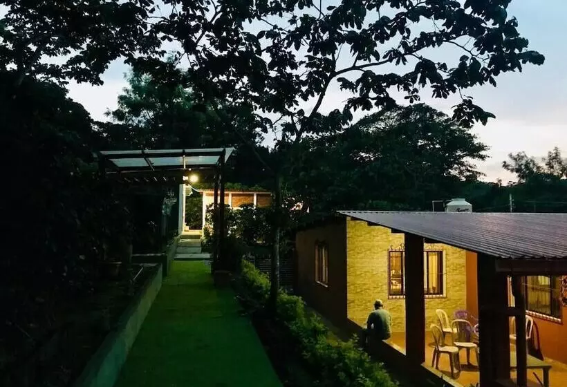 Hotelli Villa Castillo De Ensueño