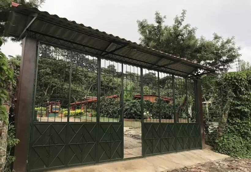 Hotelli Villa Castillo De Ensueño