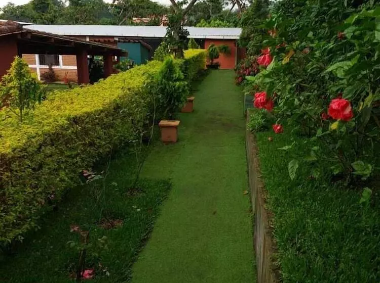 Hotelli Villa Castillo De Ensueño