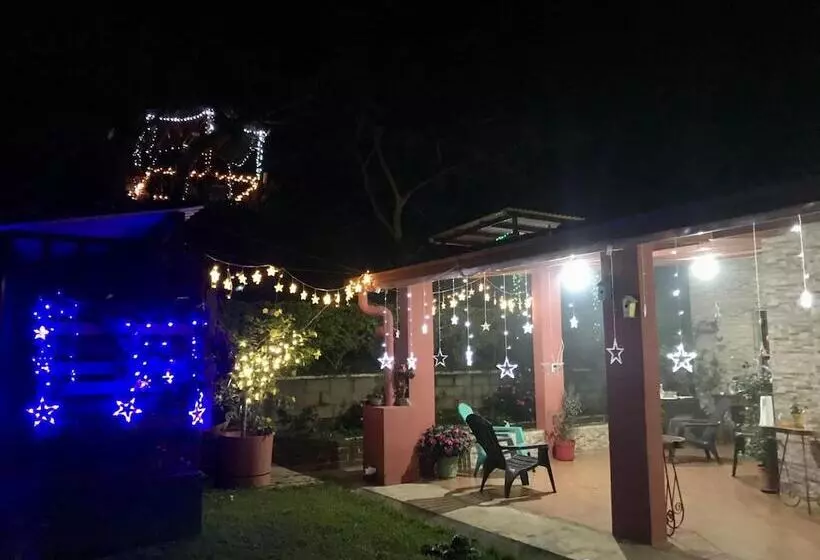 Hotelli Villa Castillo De Ensueño