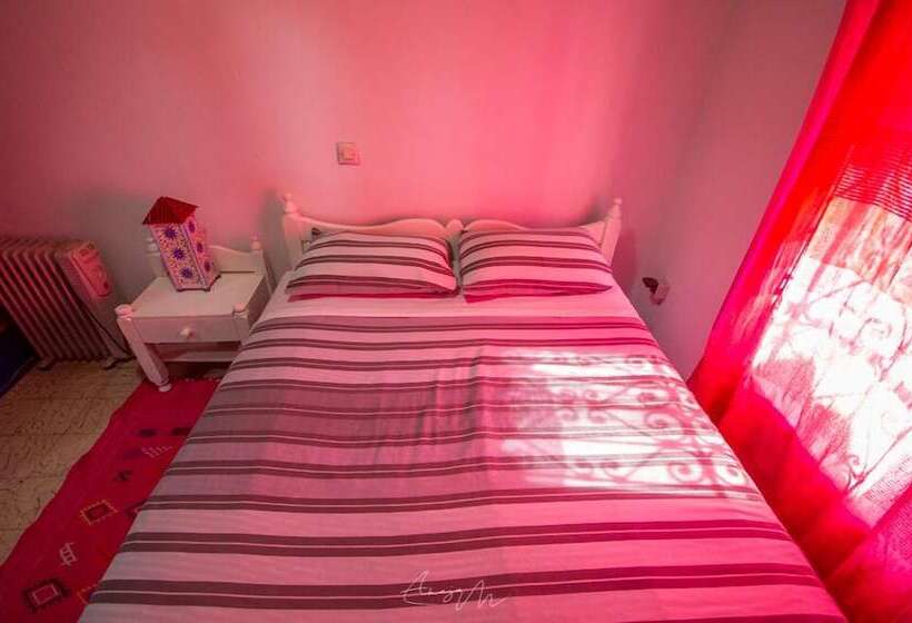 پانسیون Hôtel Sandra