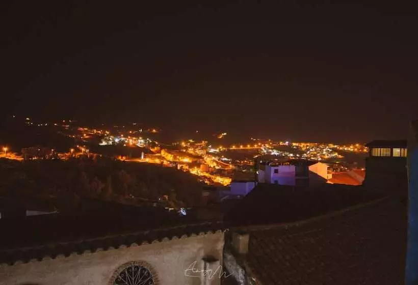 پانسیون Hôtel Sandra