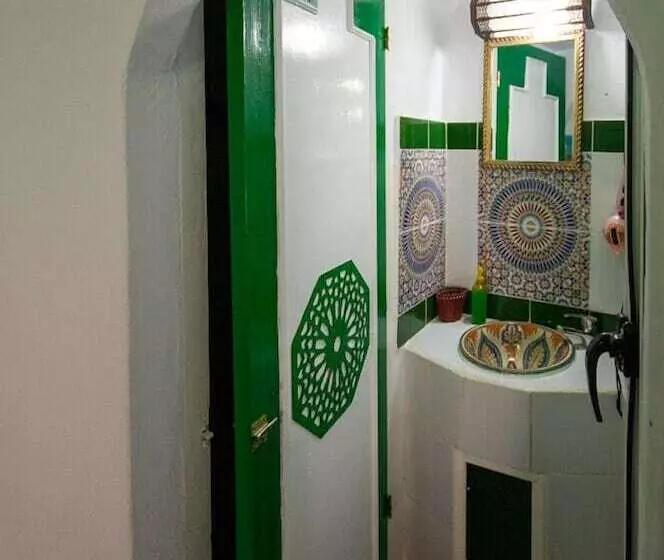 پانسیون Hôtel Sandra