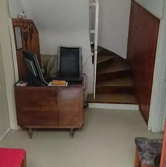 پانسیون Maro Rooms