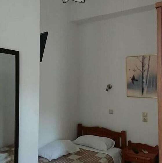 ペンション Maro Rooms