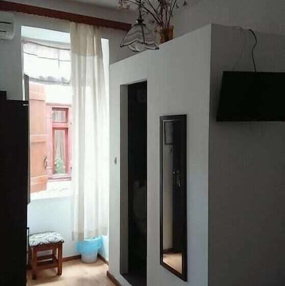 ペンション Maro Rooms