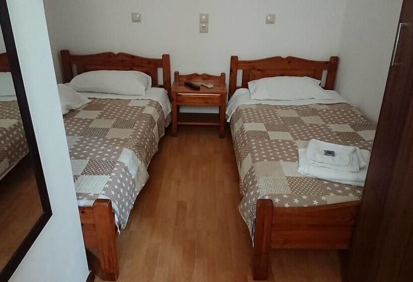 ペンション Maro Rooms