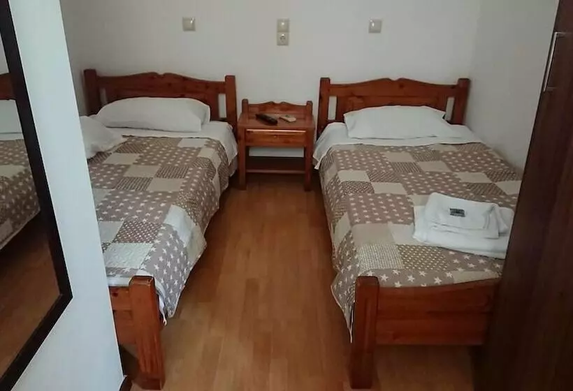 پانسیون Maro Rooms