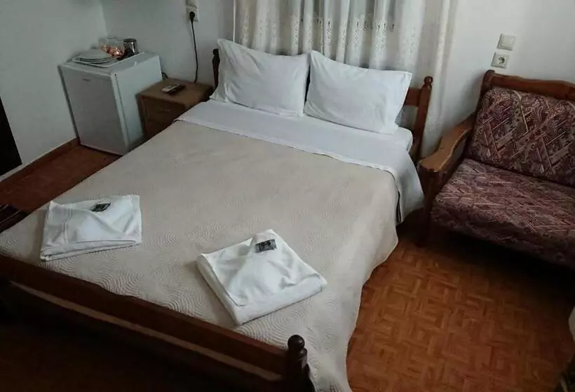 پانسیون Maro Rooms