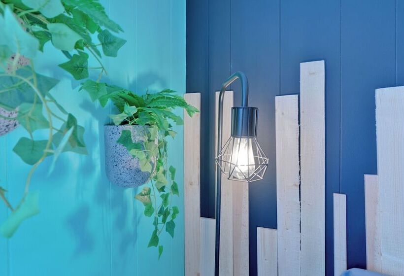 Sandcastle Inn & Motel