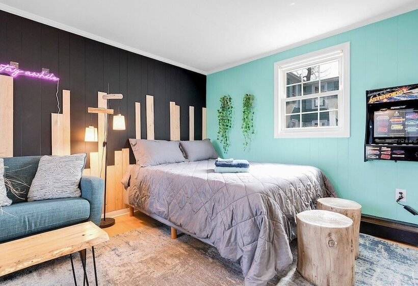 Sandcastle Inn & Motel