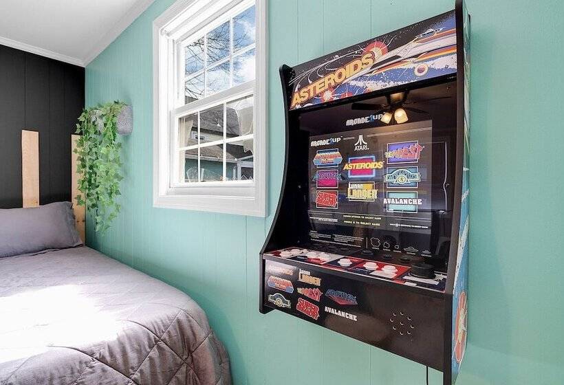 Sandcastle Inn & Motel